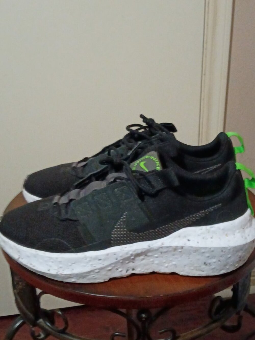 Nike Crater Impact DB2477-001 Men’s Size 11 Black Green Sneakers Running Shoes - Picture 9 of 13